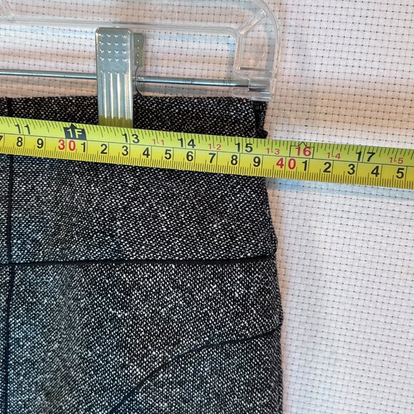Ann Taylor Skirt Women’s 6 Gray Tweed Wool Blend Straight Lined Kick Pleat - Picture 3 of 11